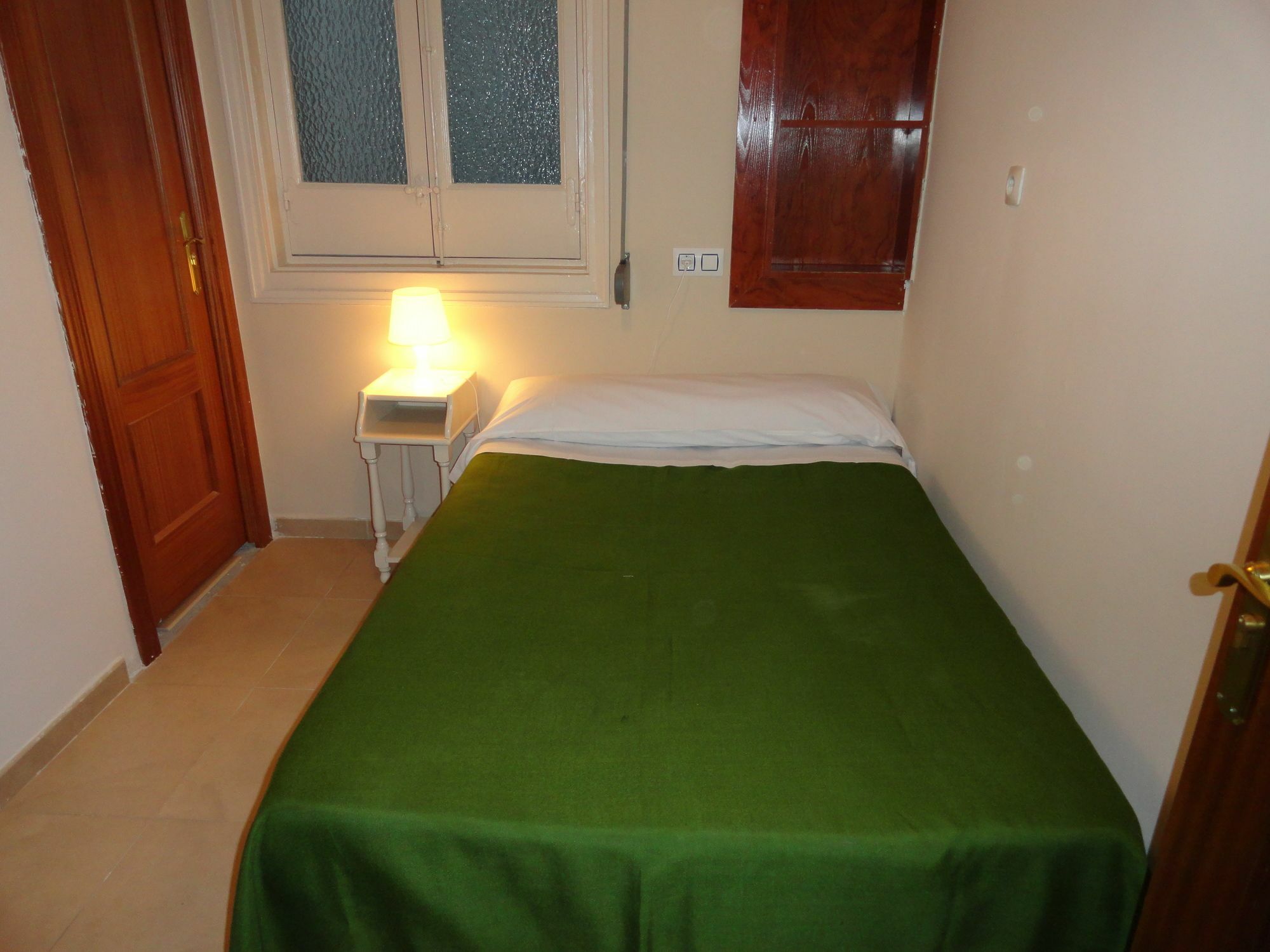 Hostal Alistana Madri Exterior foto